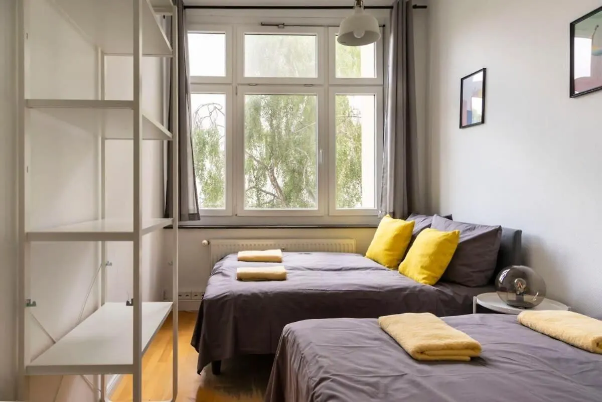 Central Big Apartment Self Checkin Berlin